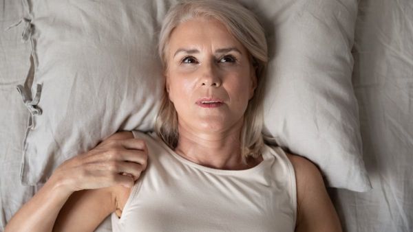 Milyen poitív hatásai lehetnek a CBD olajnak a nők menstruációs ciklusára és a menopauzára?